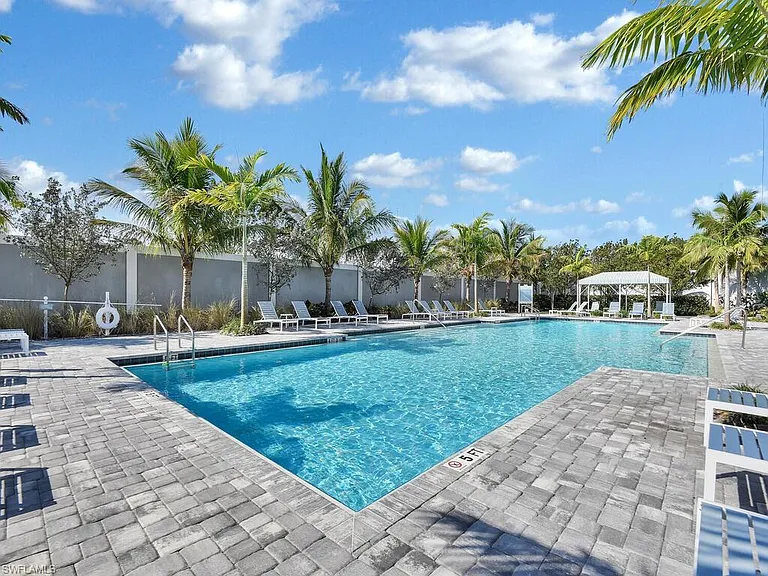 2561 Seychelles Dr #308 — Photo 25