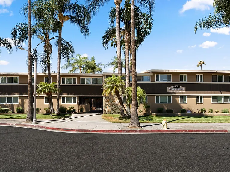Melrose Manor Apartments - Riverside, CA — Photo 99
