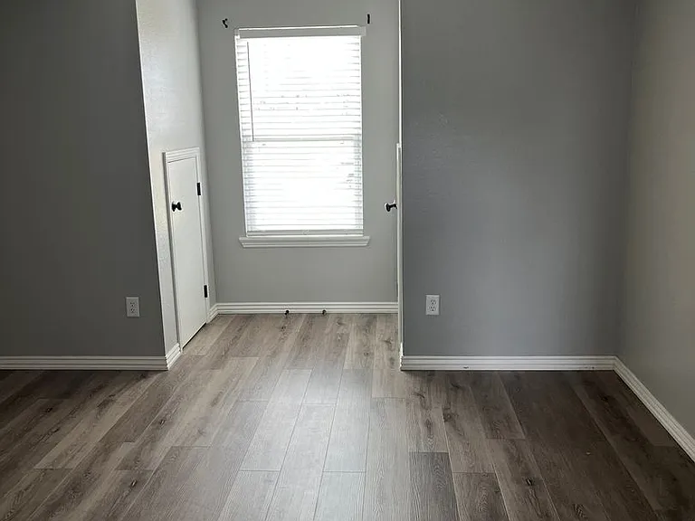 1518 Northridge Dr E — Photo 27