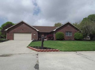 2513 Premier St, Shelbyville, IN 46176