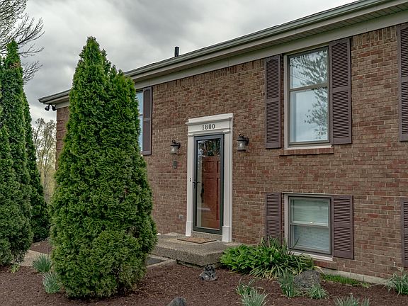 5th image of 1800 Circleview Dr