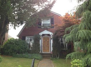 8019 21st Ave NE, Seattle, WA 98115