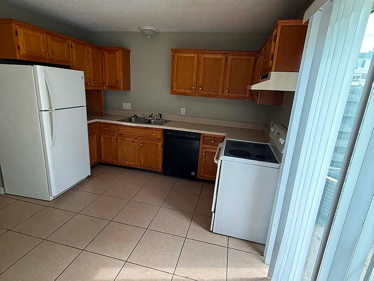 3023 Aspen Dr #6-9-12 — Photo 3