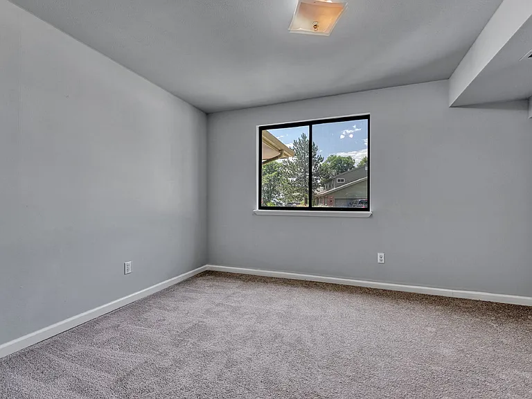 4961 W 98th Ave — Photo 35
