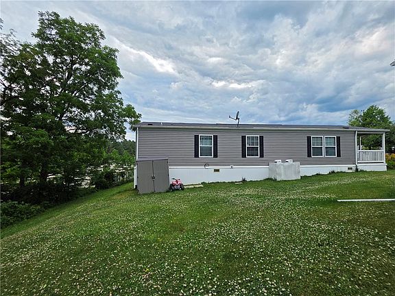 3rd image of 4202 Silver Fox Ct N