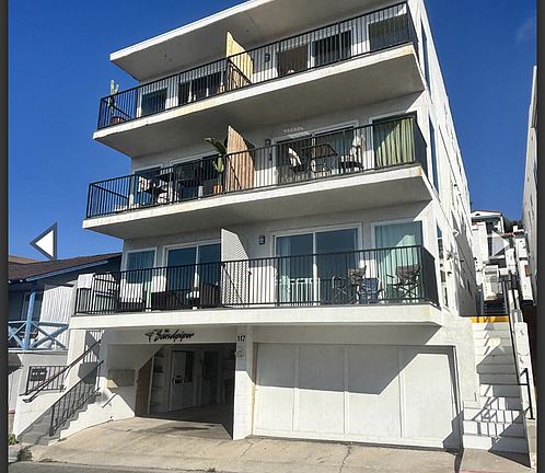 3rd image of 117 S Alameda Ln #4