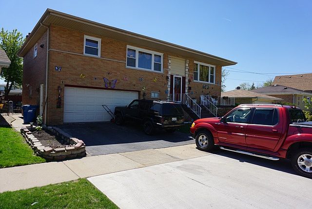 1st image of 1819 York St