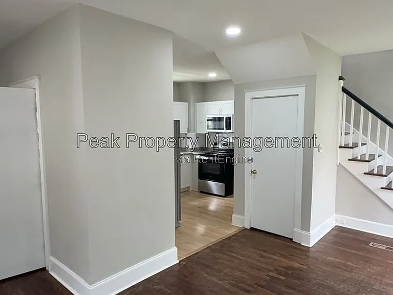 114 Lee Ave — Photo 5