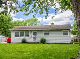 1222 Thomas Dr, Champaign, IL 61821