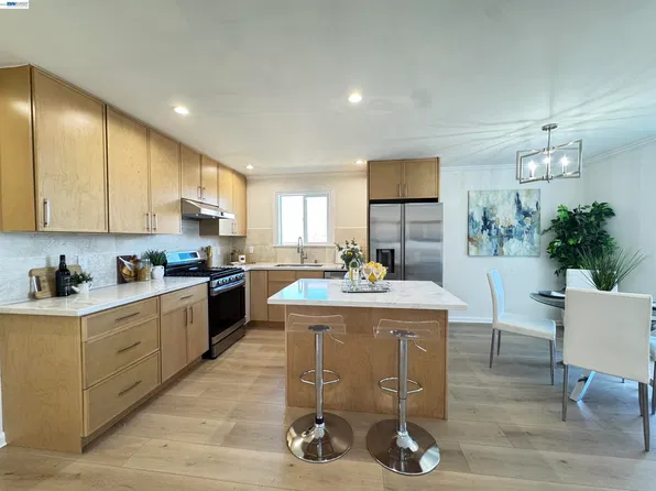 908 Higate Dr, Daly City, CA 94015