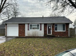 718 Polley Dr, Seymour, IN 47274