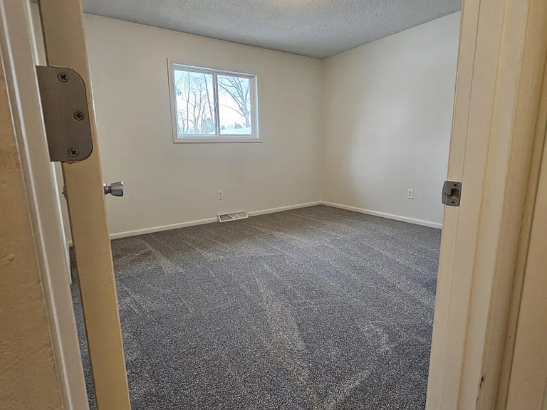 8017 Steffes St — Photo 6