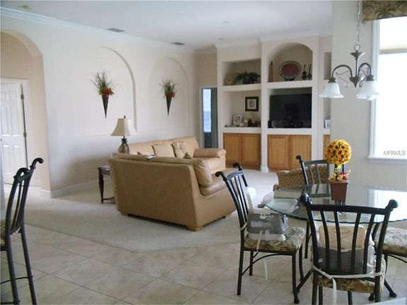 5th image of 668 Hart Lake Dr