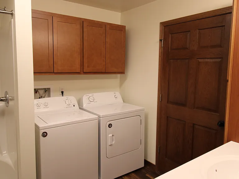 Dreamsville Apartments — Photo 60