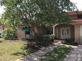 15801 SW 42nd Ter, Miami, FL 33185