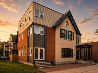 296 Nelson St #2, Ottawa, ON K1N7S4