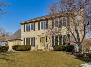 2312 Newport Dr, Naperville, IL