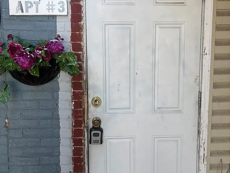 37 E Jackson St #3 — Photo 1