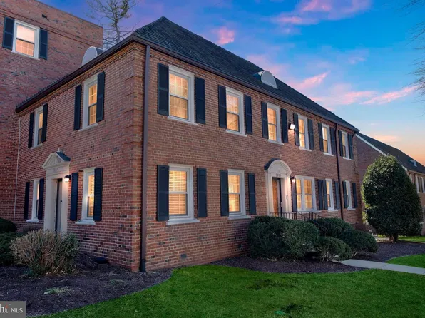 3805 V St SE, Washington, DC 20020