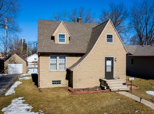 112 E Hoover Ave, Appleton, WI 54915