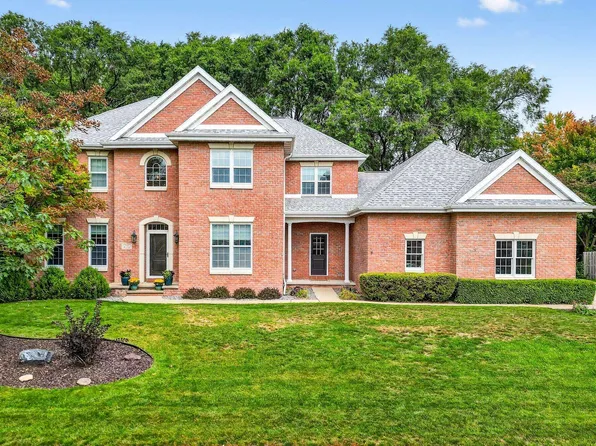 478 Hawthorne St, Neenah, WI 54956