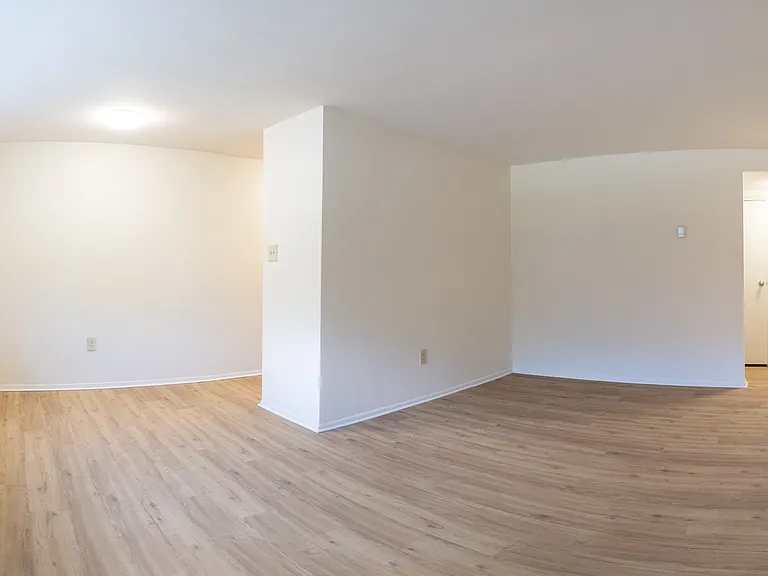 Oak Terrace — Photo 13