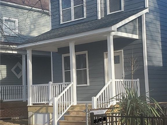 2nd image of 3111 2nd Ave