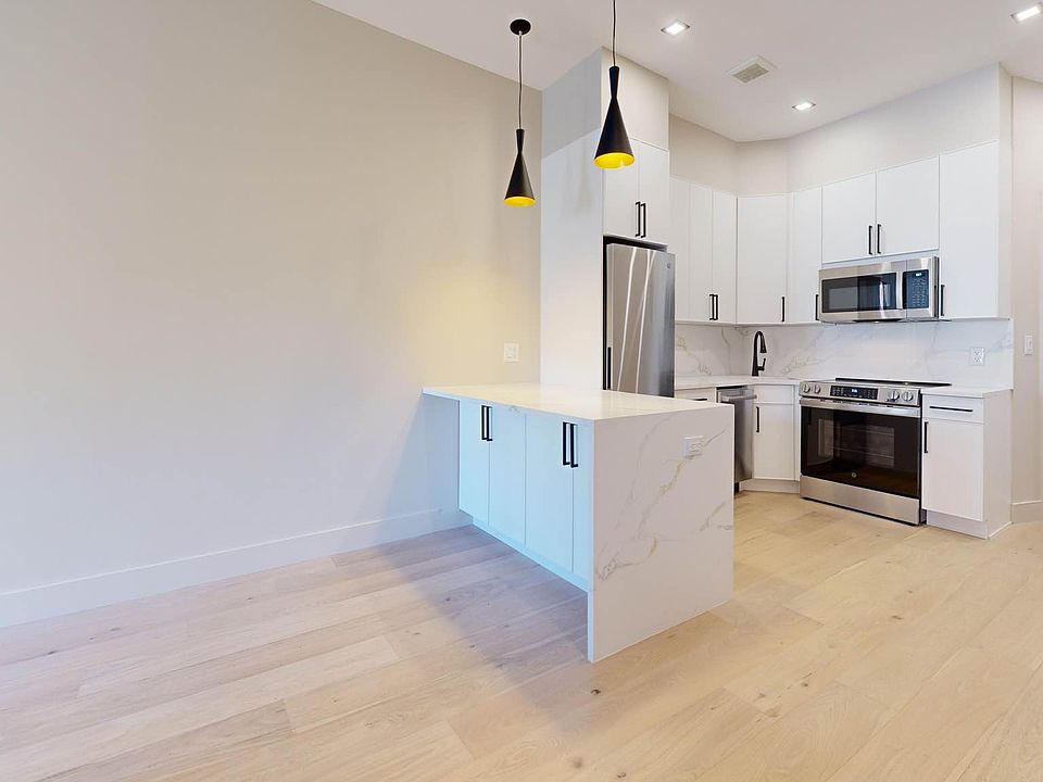 1st image of 238 5th Ave APT 4L