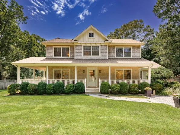 6 Lauras Ln, East Hampton, NY 11937