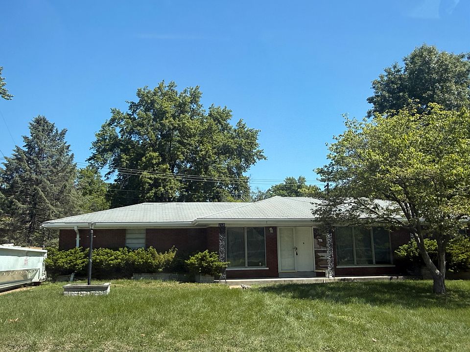 1st image of 901 Cadora Dr