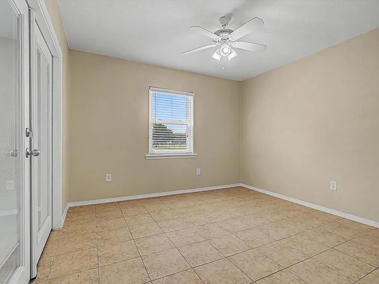 827 Pickney Ave — Photo 24