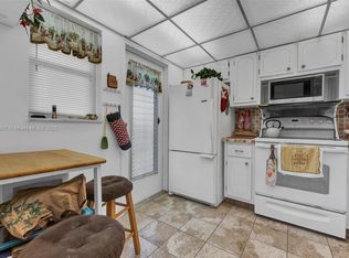 619 NE 14th Ave APT 404, Hallandale Beach, FL 33009