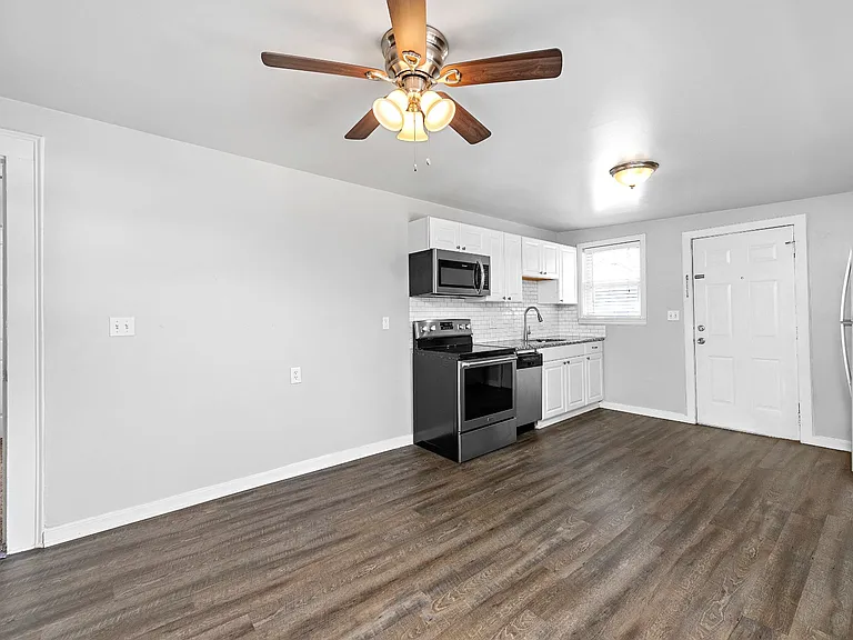4244 Terrace St — Photo 25
