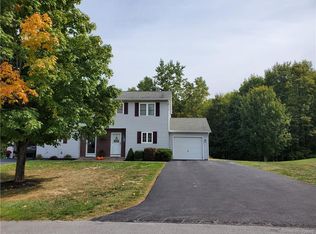 122 Hagan Cir, Oneida, NY 13421