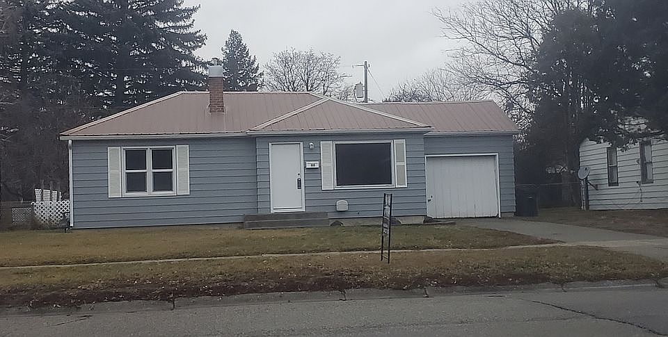 1st image of 865 Saturn Ave
