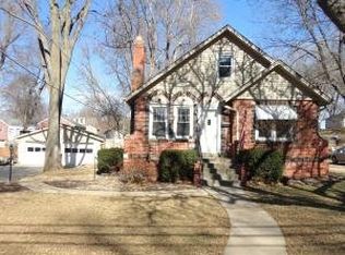 3217 Gene Field Rd, Saint Joseph, MO 64506