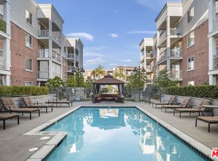 3740 Santa Rosalia Dr APT 212, Los Angeles, CA 90008