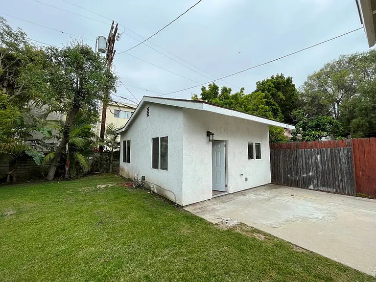 4316 Greenbush Ave — Photo 20