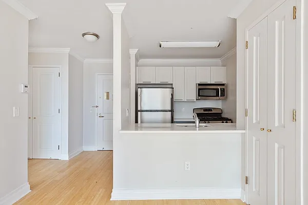 Rented by Greystar | media 59