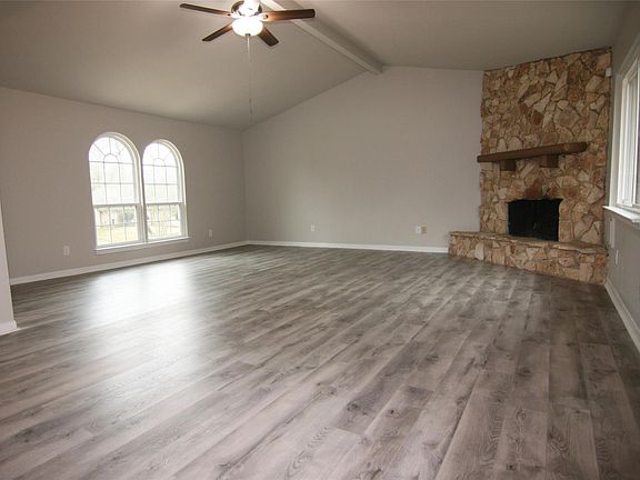 3rd image of 3227 Santana Dr