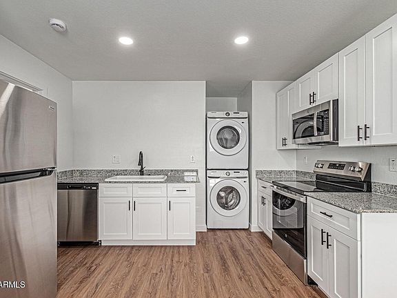2nd image of 341 S Mountain Rd #4