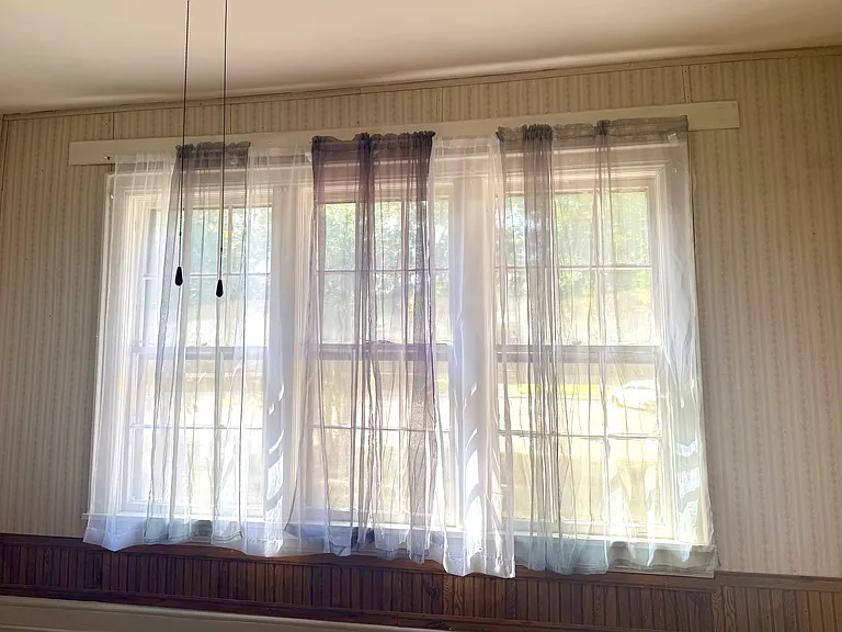 704 Selma Ave — Photo 8