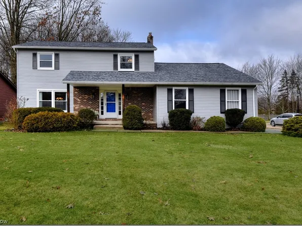 5072 Stansbury Dr, Solon, OH 44139