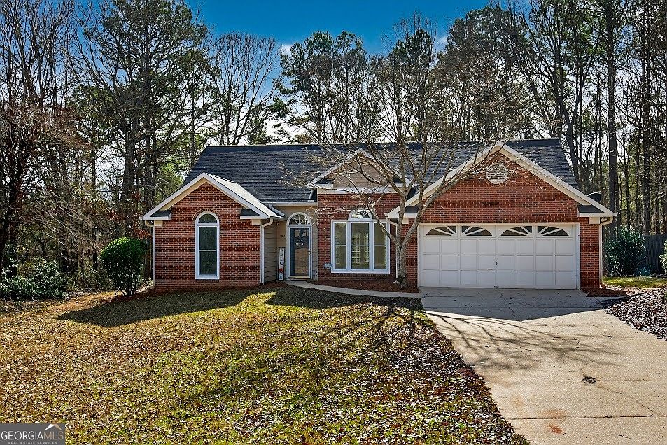 1st image of 104 Bridlewood Dr