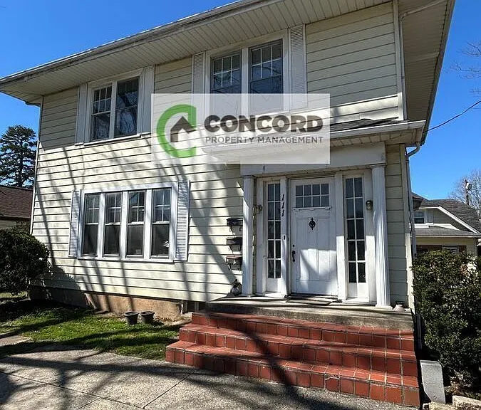 111 Westover Ter #B — Photo 1