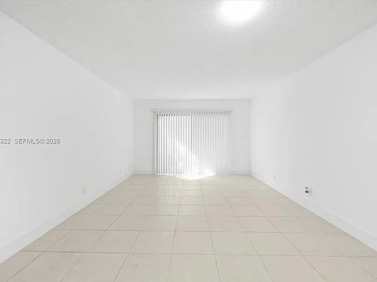 8290 Lake Dr #130 — Photo 8