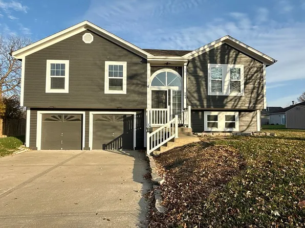 405 S Monroe St, Raymore, MO 64083