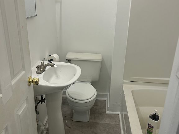 2nd image of 10 Elsmere Blvd APT B