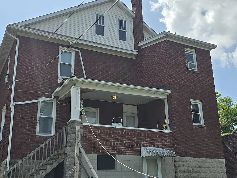 913R Coleman Ave #913-R — Photo 2