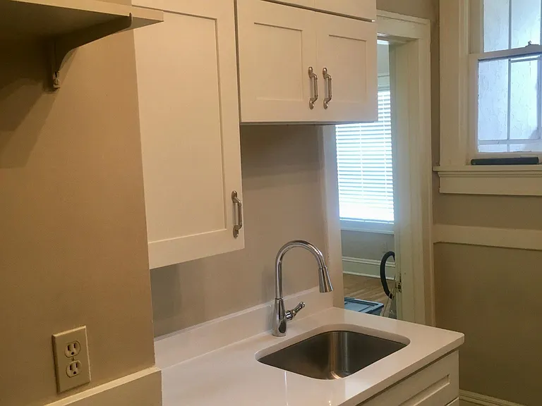 334 N McLean Blvd #2 — Photo 6